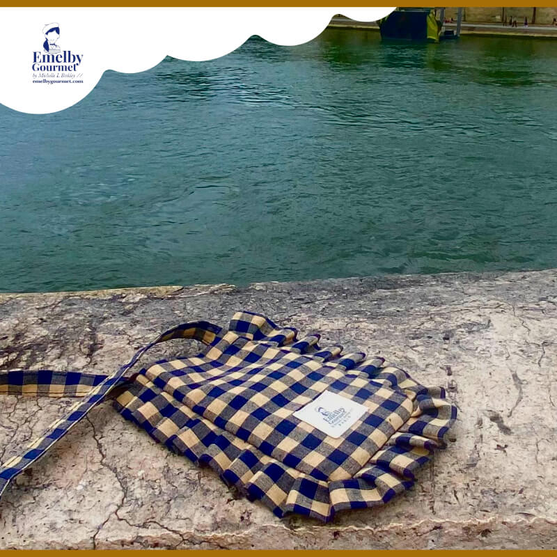The "Shez" gingham, crossbody PHONE HOLDER