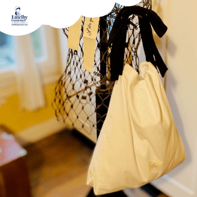 "Bow" bag