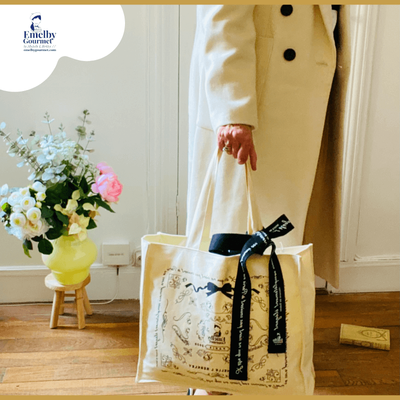 "Barsky" Parisian style, cream tote bag